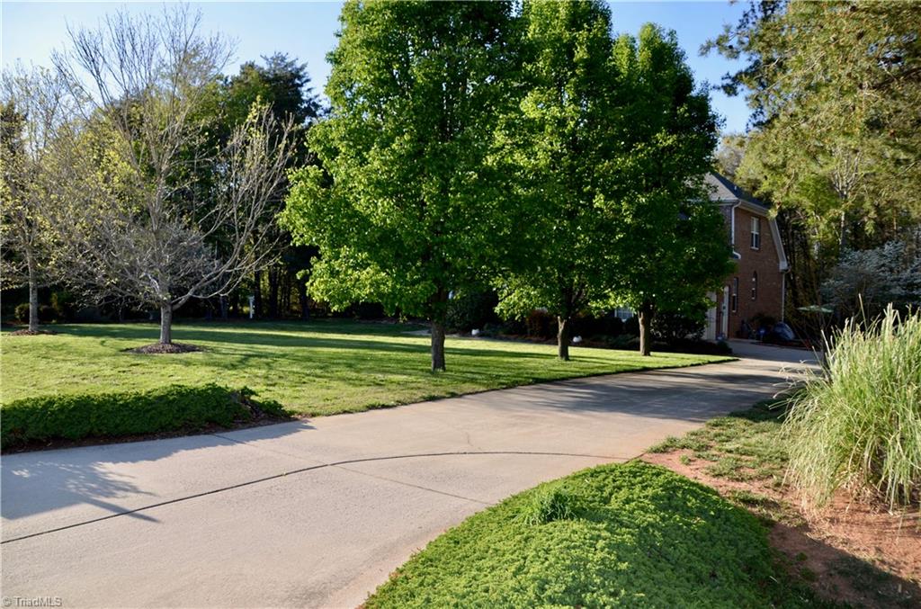 2704 Lunsford Road Summerfield, NC 27358 - Photo 27 of 30 Gallery Image 27