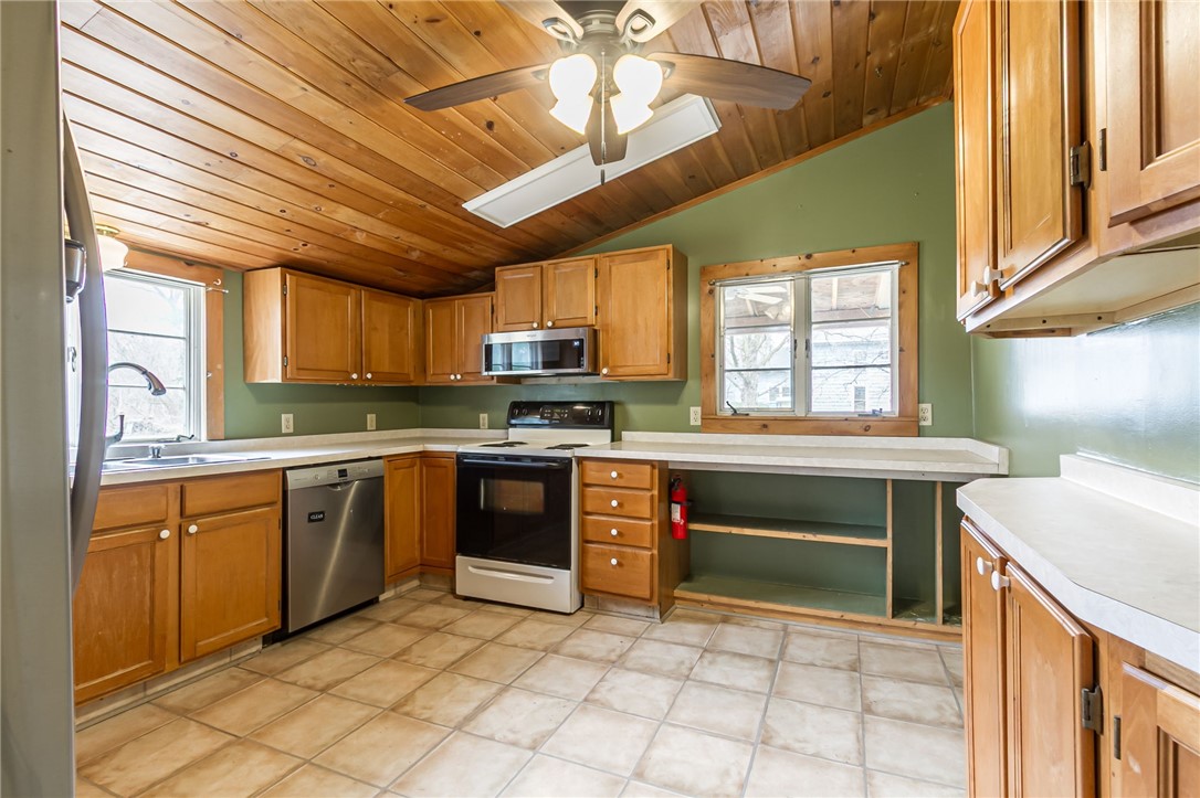 5635 East Avon Lima Road Avon, NY 14414 - Photo 5 of 21