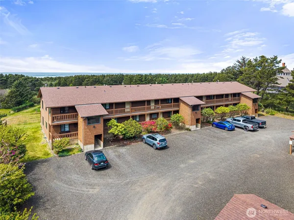 $259,900 | 2855 South Forrest Street, Unit 206, Westport, WA 98595