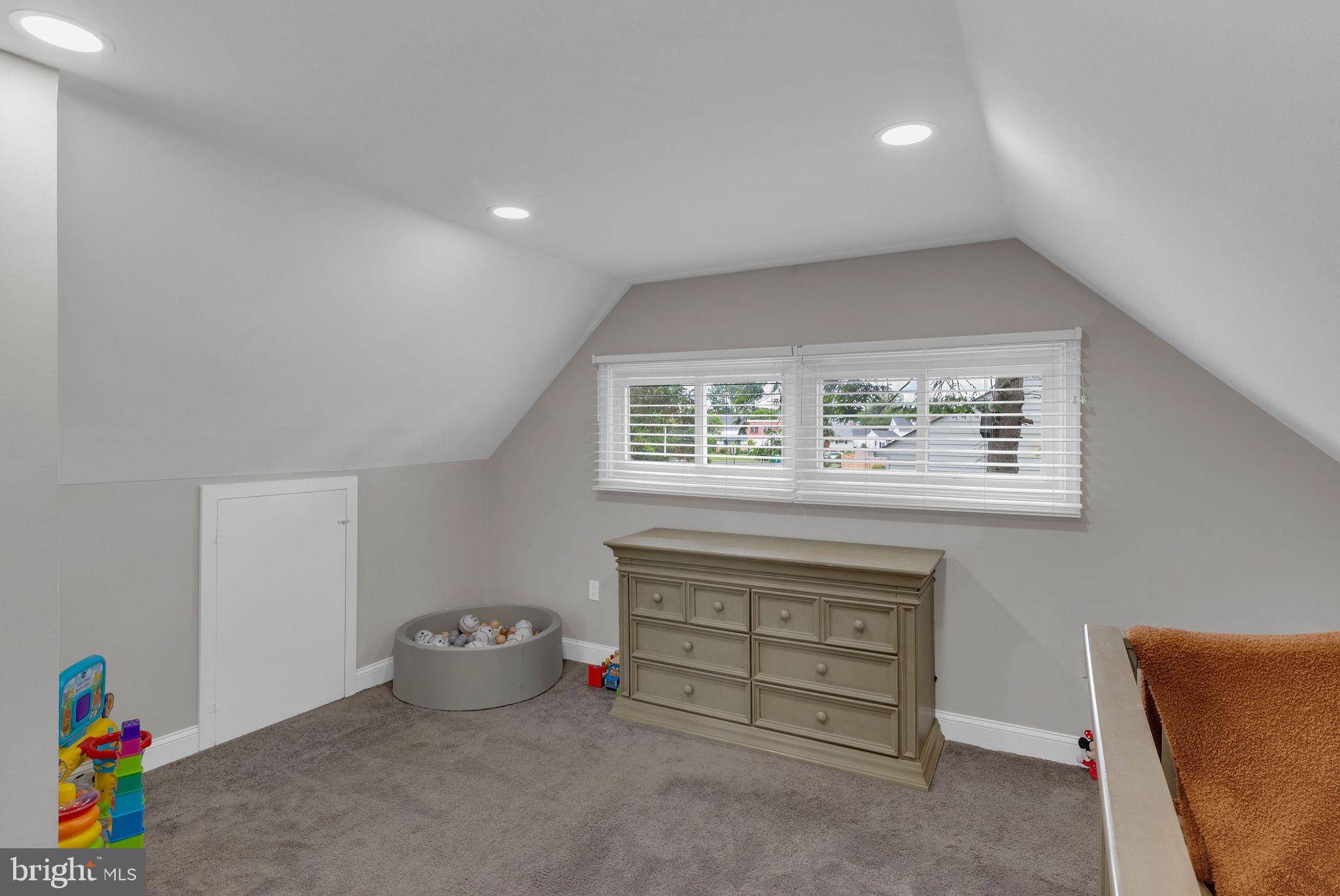 15 Wildflower Road Levittown, PA 19057 - Photo 17 of 25 Gallery Image 17