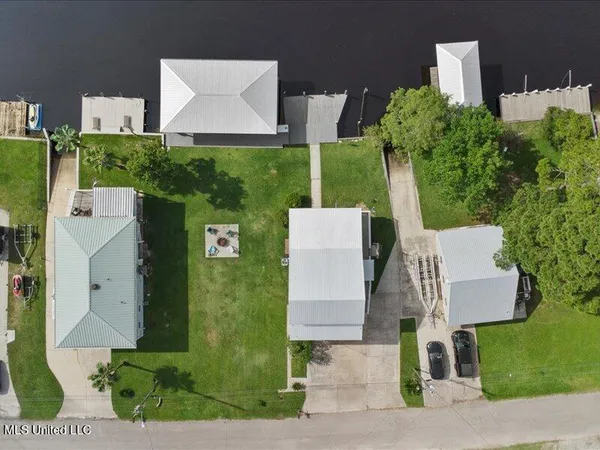 $489,900 | 6079 Kiowa Street, Kiln, MS 39556