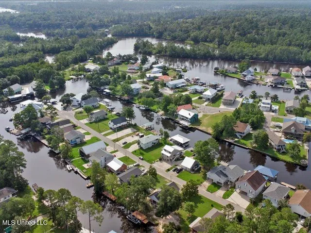 $489,900 | 6079 Kiowa Street, Kiln, MS 39556