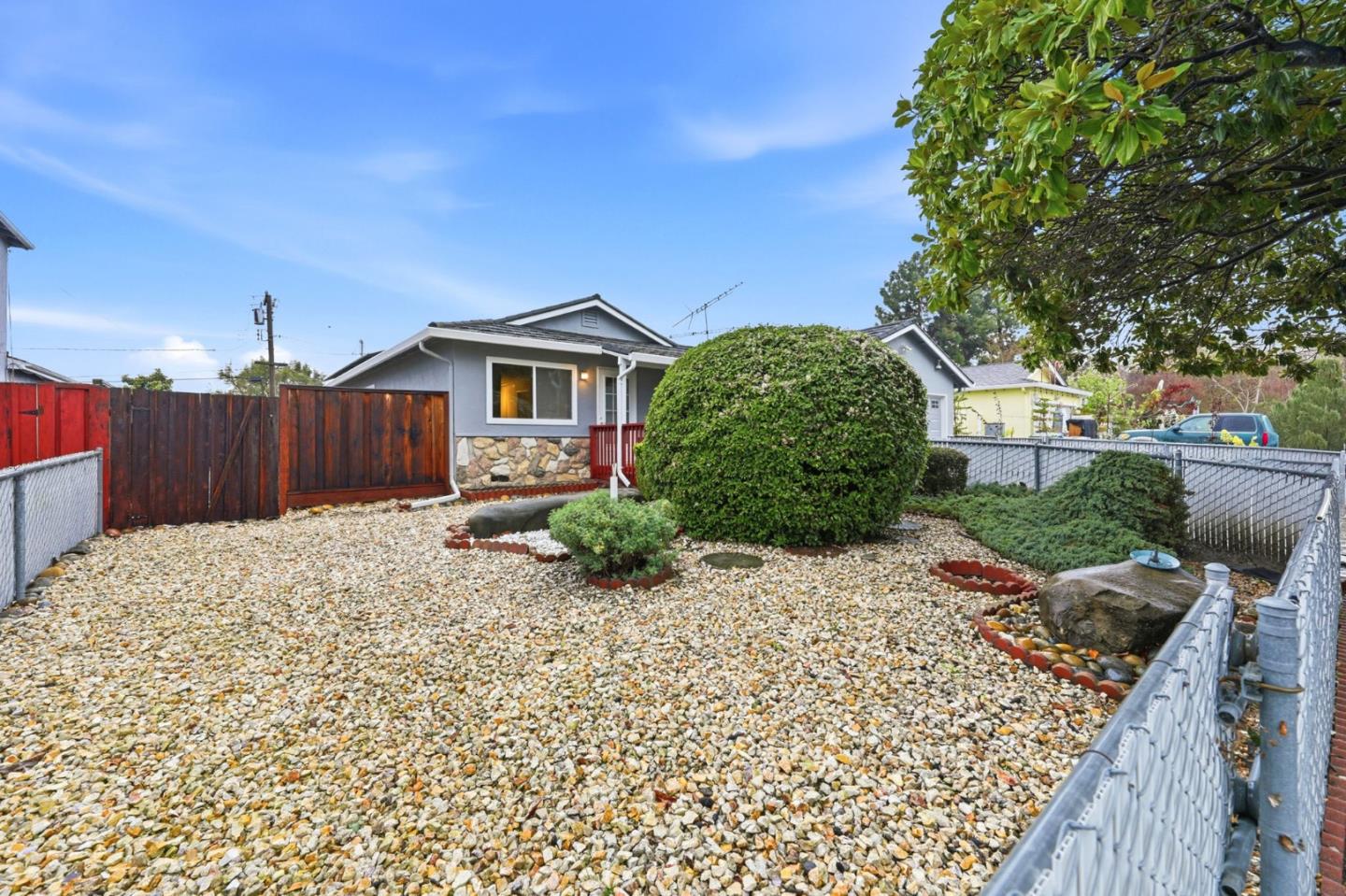 1637 Roger Street Milpitas, CA 95035 - Photo 4 of 41