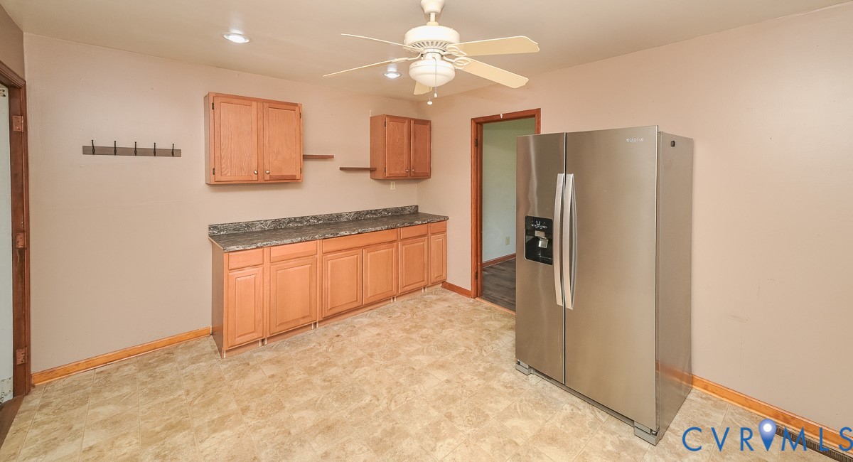 581 Smokey Road Aylett, VA 23009 - Photo 10 of 28 Kitchen space featuring a stainless steel side-by-
