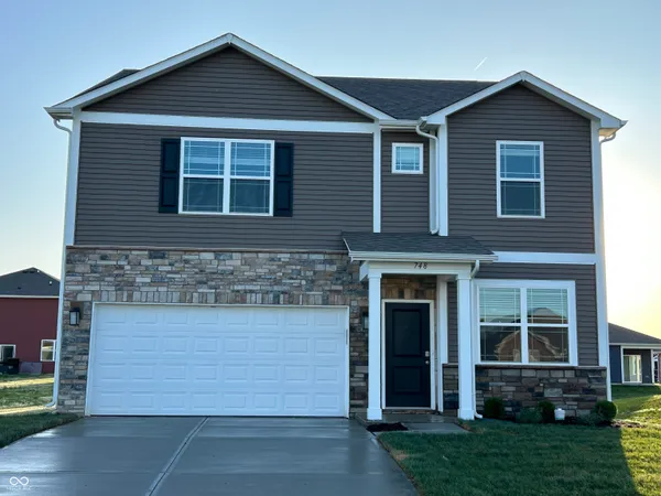 $2,295 | 748 Van Buren Street, Greenfield, IN 46140