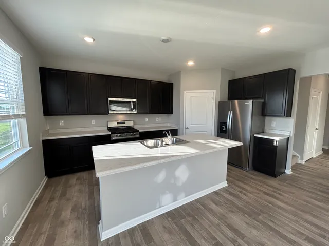 $2,295 | 748 Van Buren Street, Greenfield, IN 46140