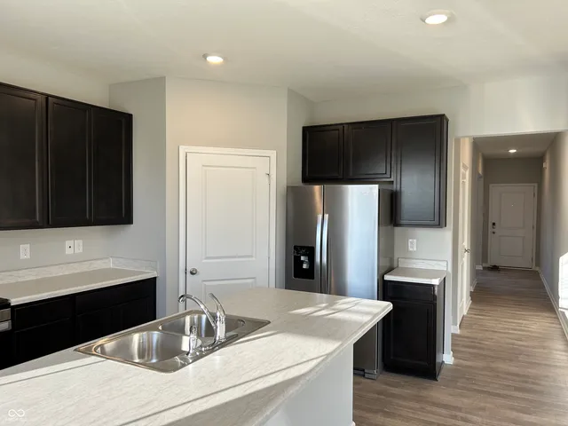 $2,295 | 748 Van Buren Street, Greenfield, IN 46140