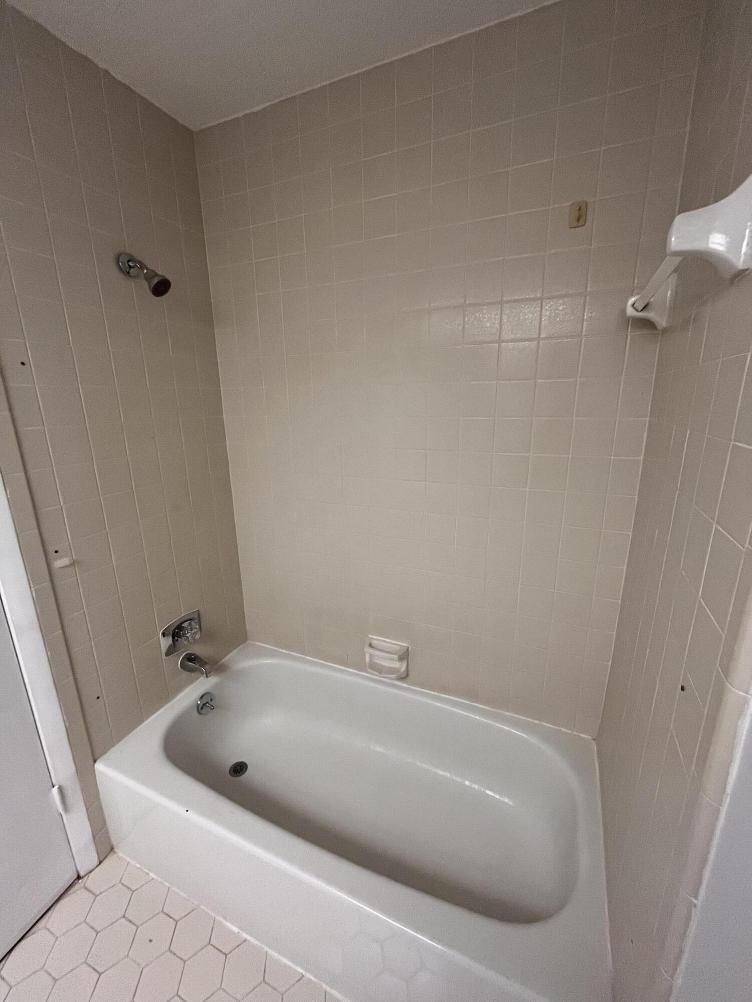 7281 Southeast Concord Place Hobe Sound, FL 33455 - Photo 13 of 21 bathroom 2