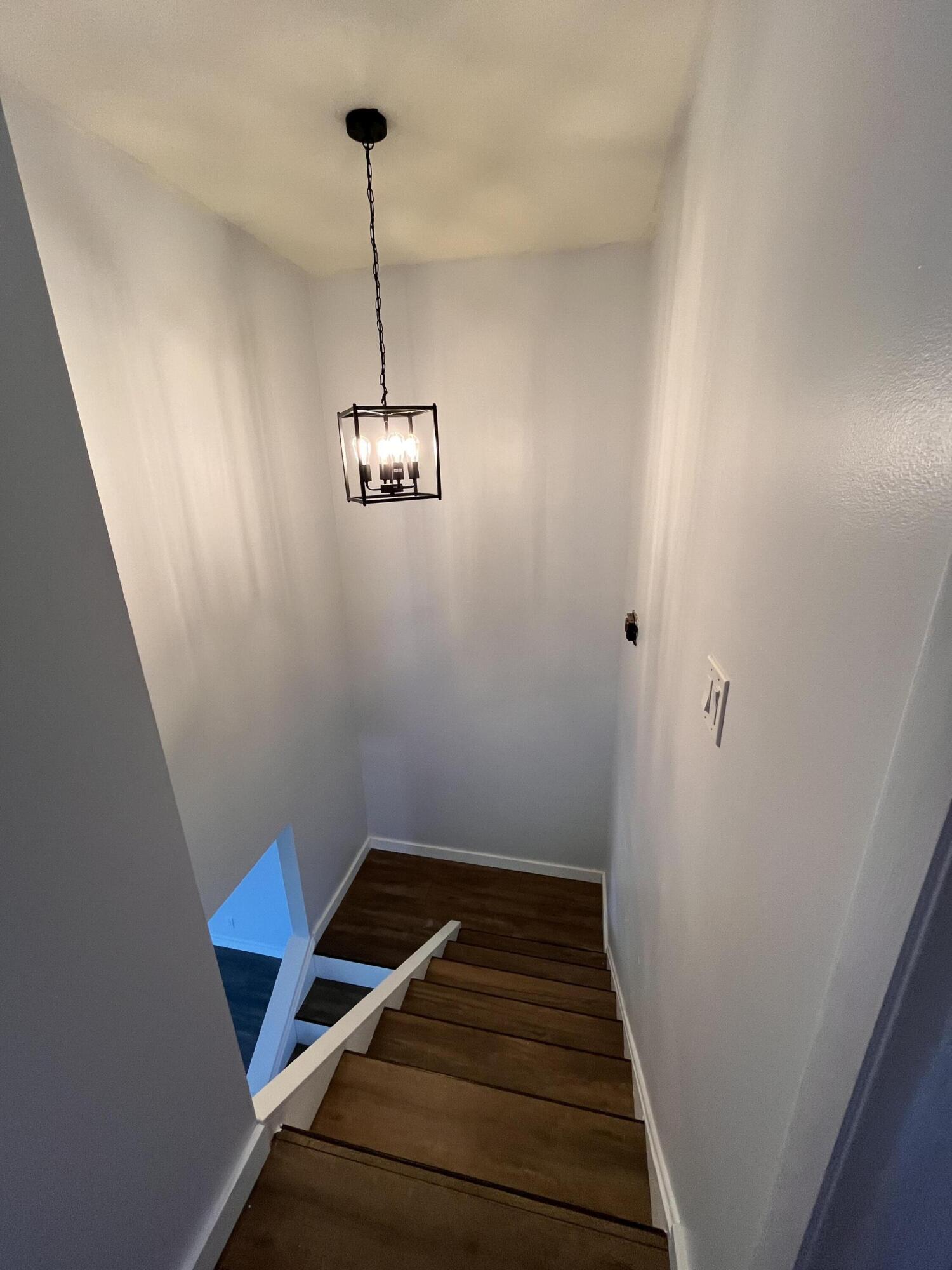 7281 Southeast Concord Place Hobe Sound, FL 33455 - Photo 14 of 21 bathroom 2