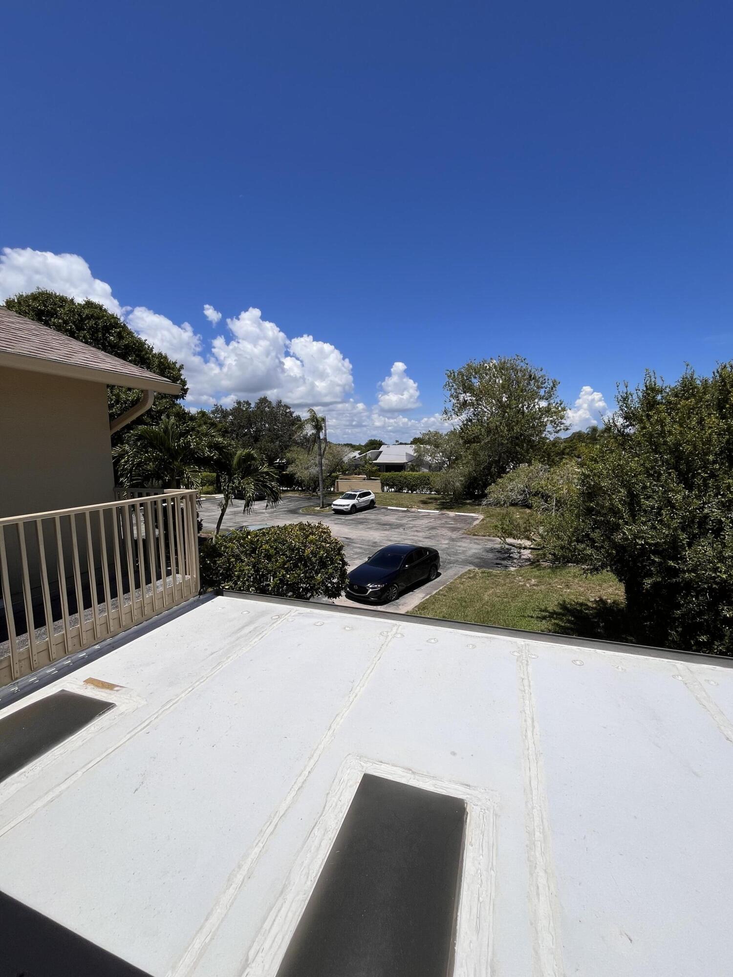 7281 Southeast Concord Place Hobe Sound, FL 33455 - Photo 9 of 21 balcony