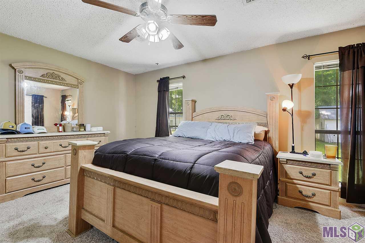 44218 Gold Place Road St. Amant, LA 70774 - Photo 7 of 10 Gallery Image 7