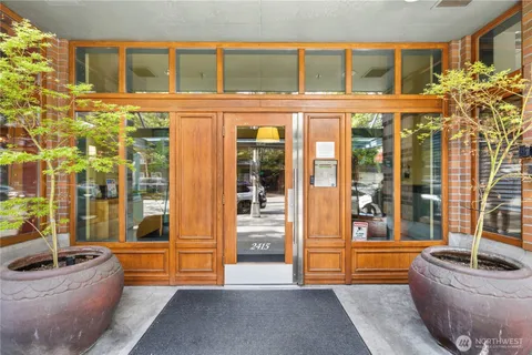 $475,000 | 2415 2nd Avenue, Unit 349, Seattle, WA 98121
