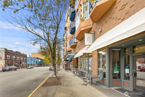 $475,000 | 2415 2nd Avenue, Unit 349, Seattle, WA 98121