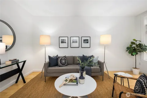 $475,000 | 2415 2nd Avenue, Unit 349, Seattle, WA 98121