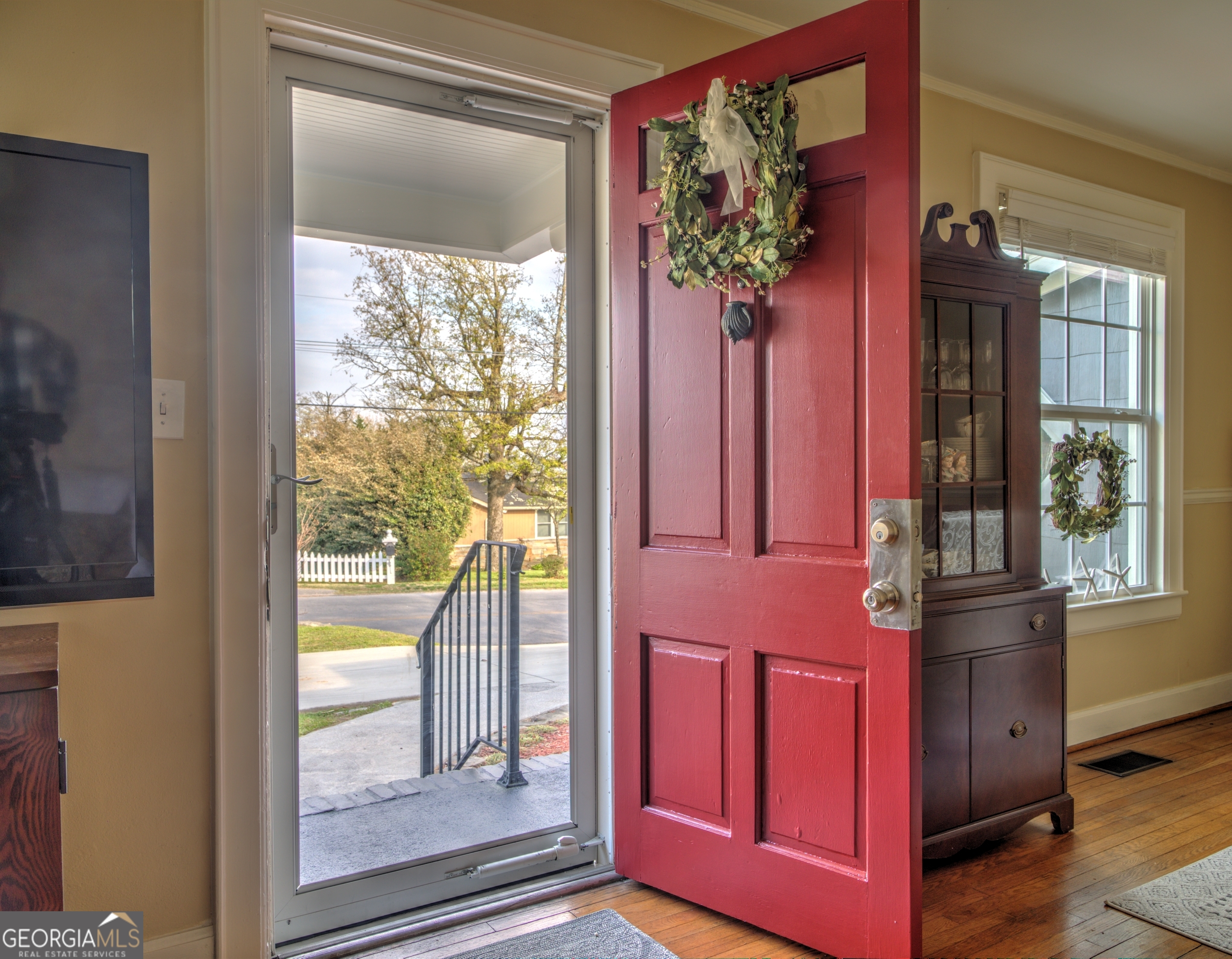 1005 South Crest Road Rossville, GA 30741 - Photo 4 of 25