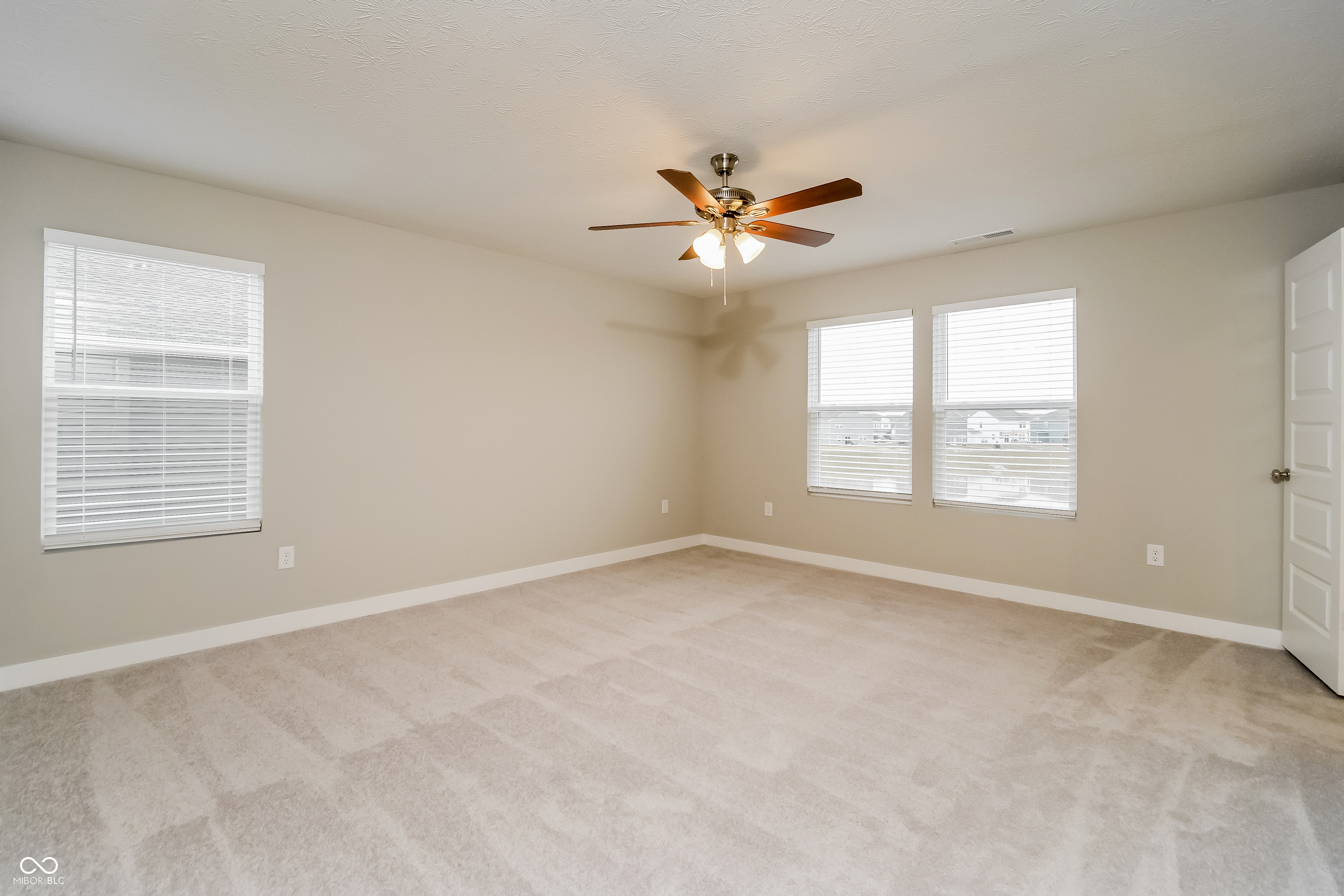 9237 Larson Drive Pendleton, IN 46064 - Photo 12 of 17