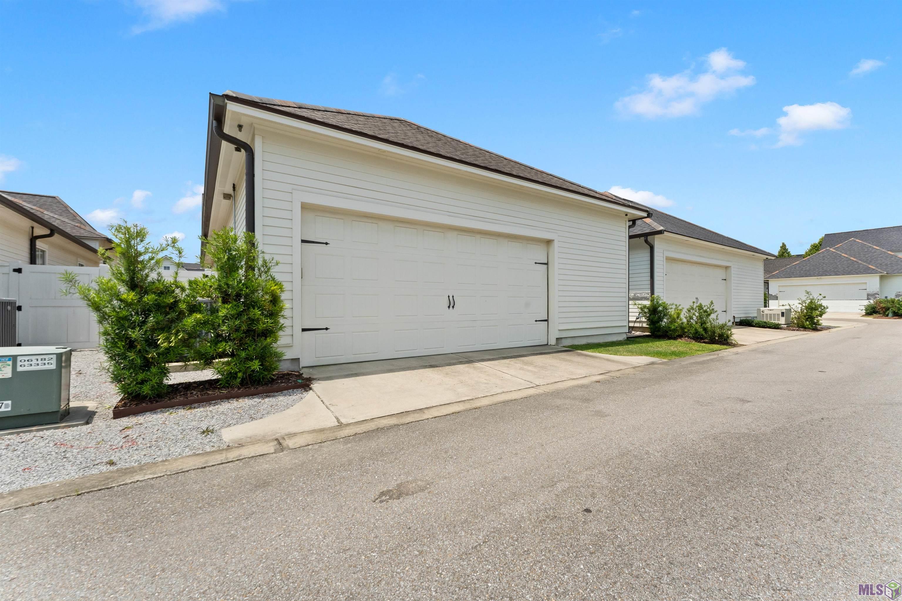 5329 Mimosa Street Baton Rouge, LA 70808 - Photo 27 of 38