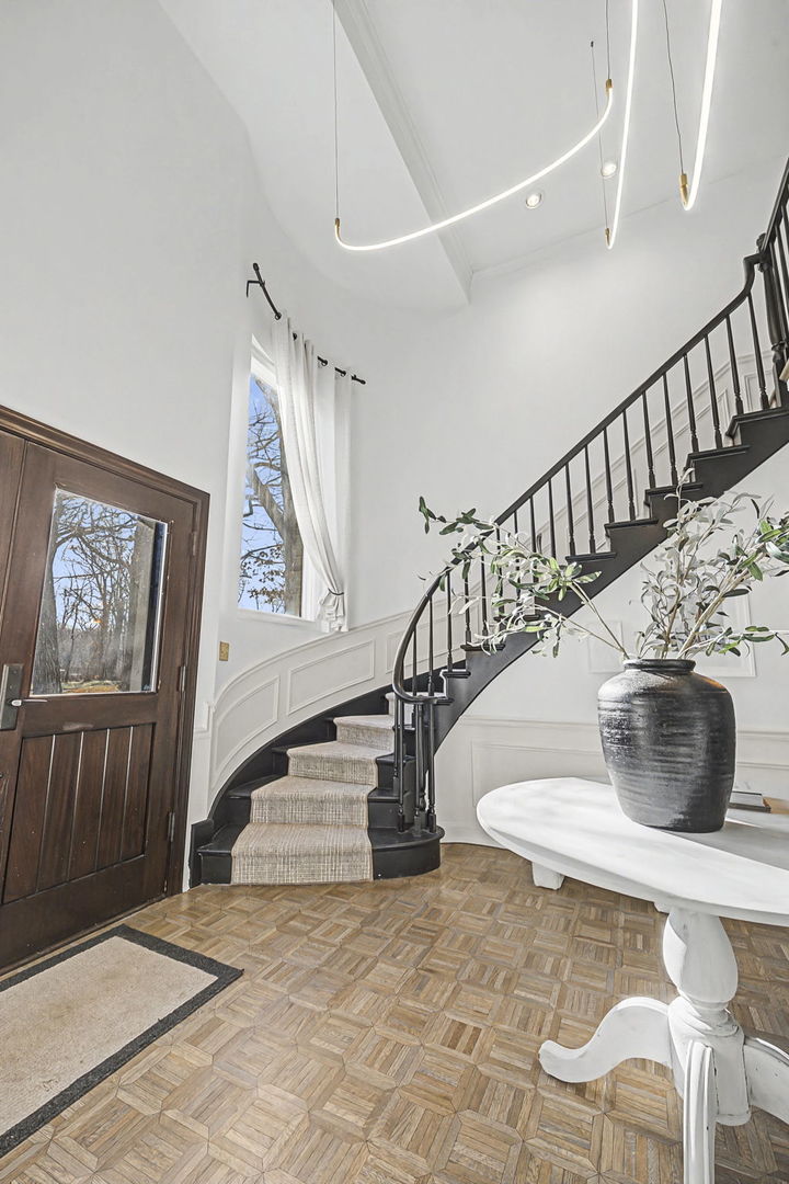 1170 Turicum Road Lake Forest, IL 60045 - Photo 8 of 39