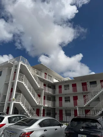 $2,490 | 3211 West Flagler Street, Unit 9, Miami, FL 33135