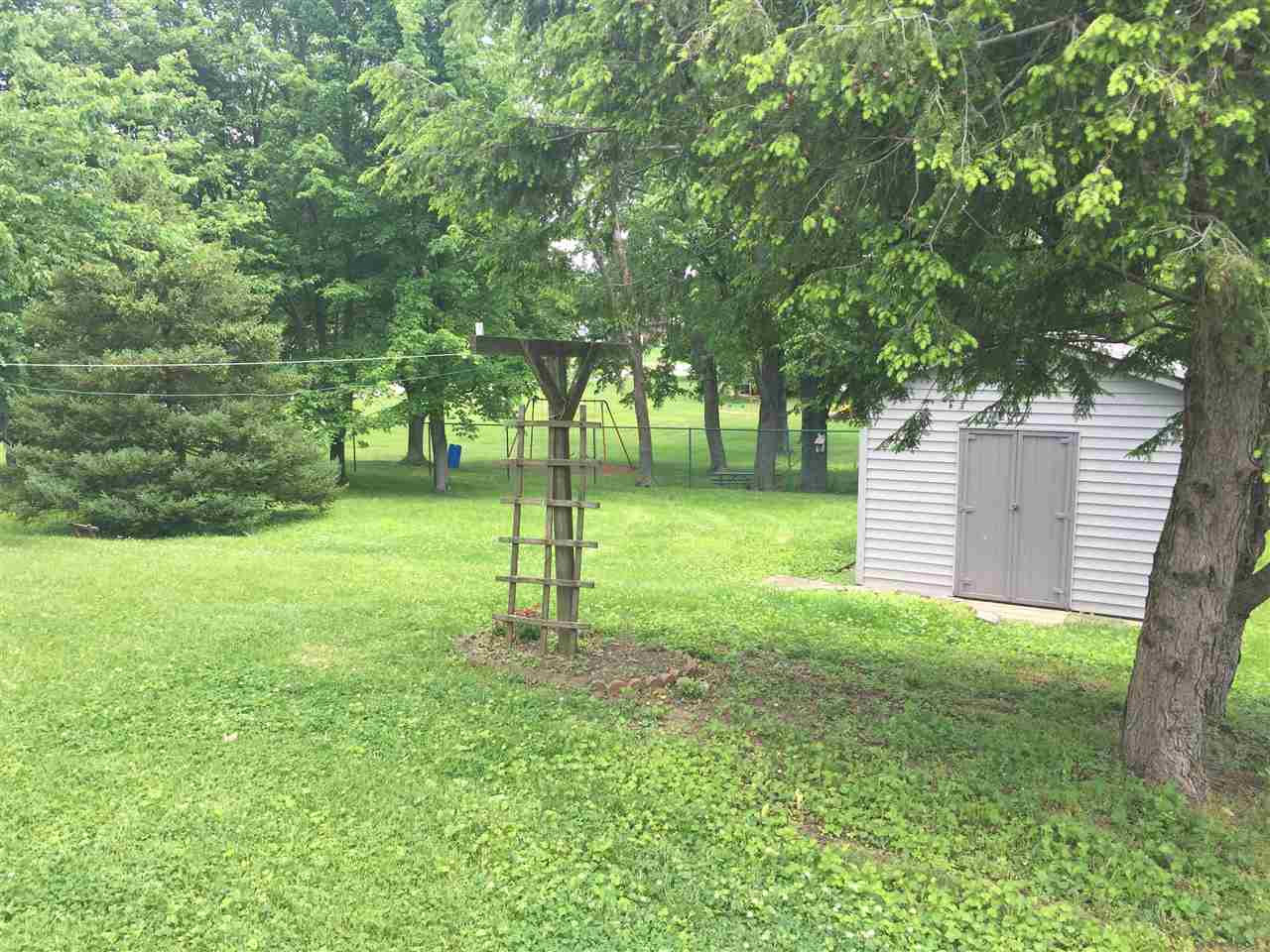 615 Giesler Road Jasper, IN 47546 - Photo 4 of 4 Gallery Image 4