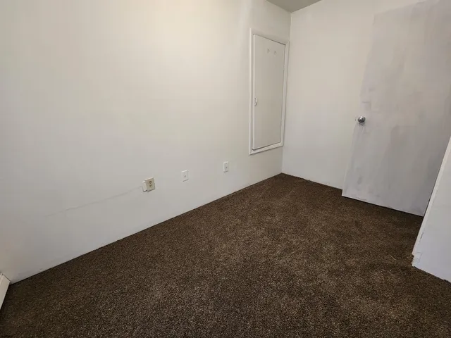 an empty room with a empty space