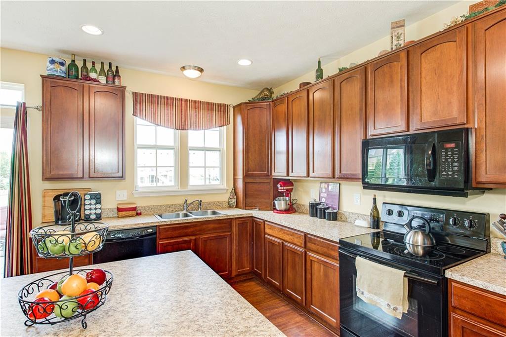 4433 Bow Ridge Lane Indianapolis, IN 46239 - Photo 11 of 43 Gallery Image 11