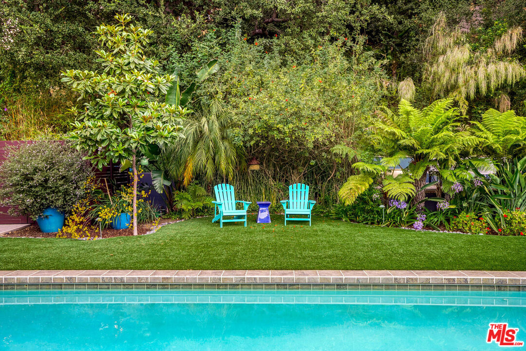 815 Leonard Road Los Angeles, CA 90049 - Photo 15 of 38