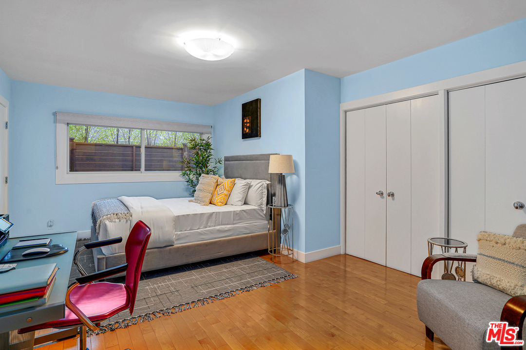 815 Leonard Road Los Angeles, CA 90049 - Photo 26 of 38