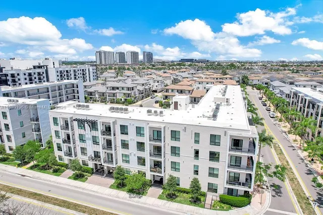 $2,500 | 8301 Northwest 41st Street, Unit B303, Doral, FL 33178