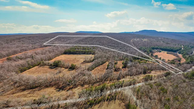 $999,999 | 0 Hebbertsburg Road, Crab Orchard, TN 37723
