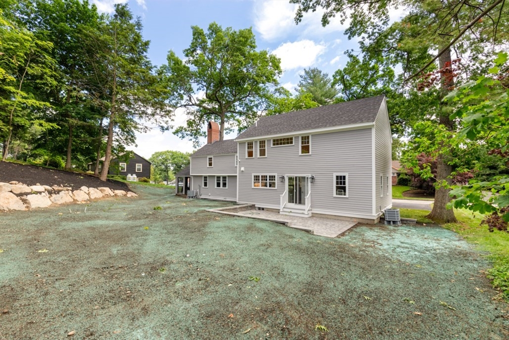 6 Longbow Road Lynnfield, MA 01940 - Photo 6 of 36