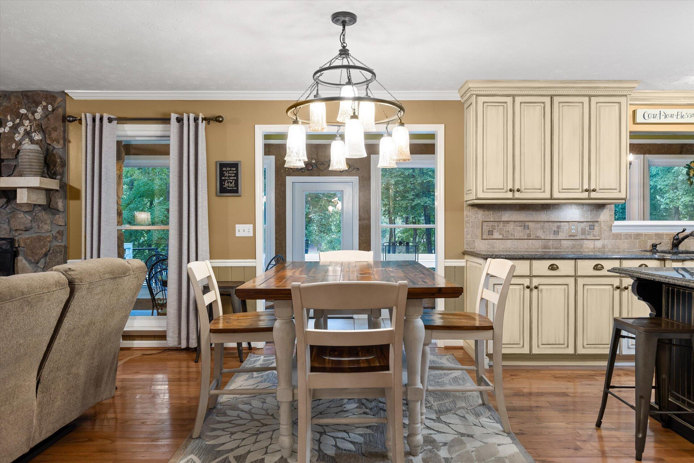 960 Shell Cracker Lane Cohutta, GA 30710 - Photo 12 of 65 Breakfast Area