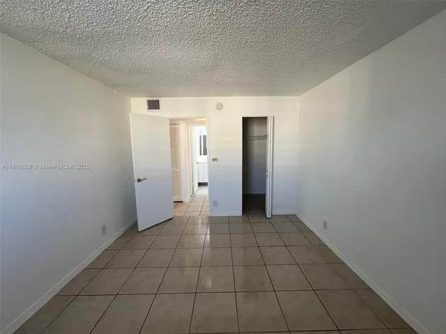 $1,750 | Flagami, Miami, FL 33126