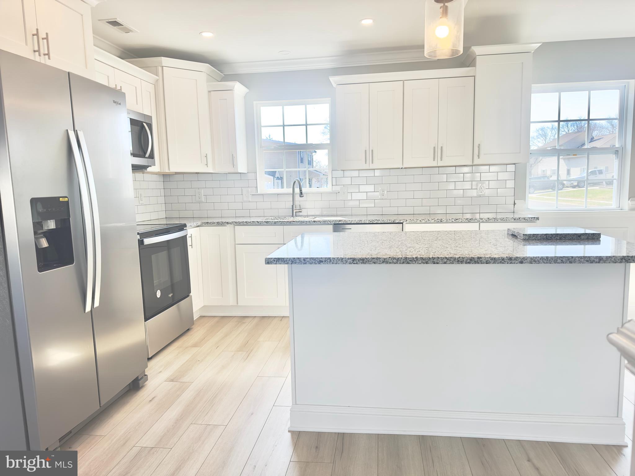 30 Ridge Lane Levittown, PA 19055 - Photo 16 of 51 Gallery Image 16