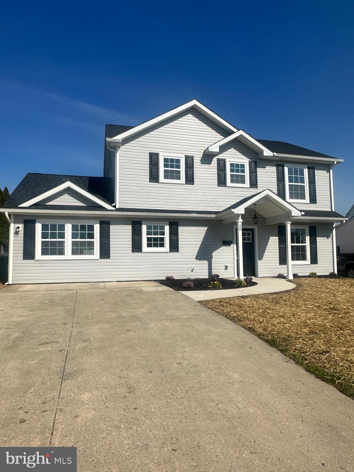 30 Ridge Lane Levittown, PA 19055 - Photo 2 of 51 Gallery Image 2