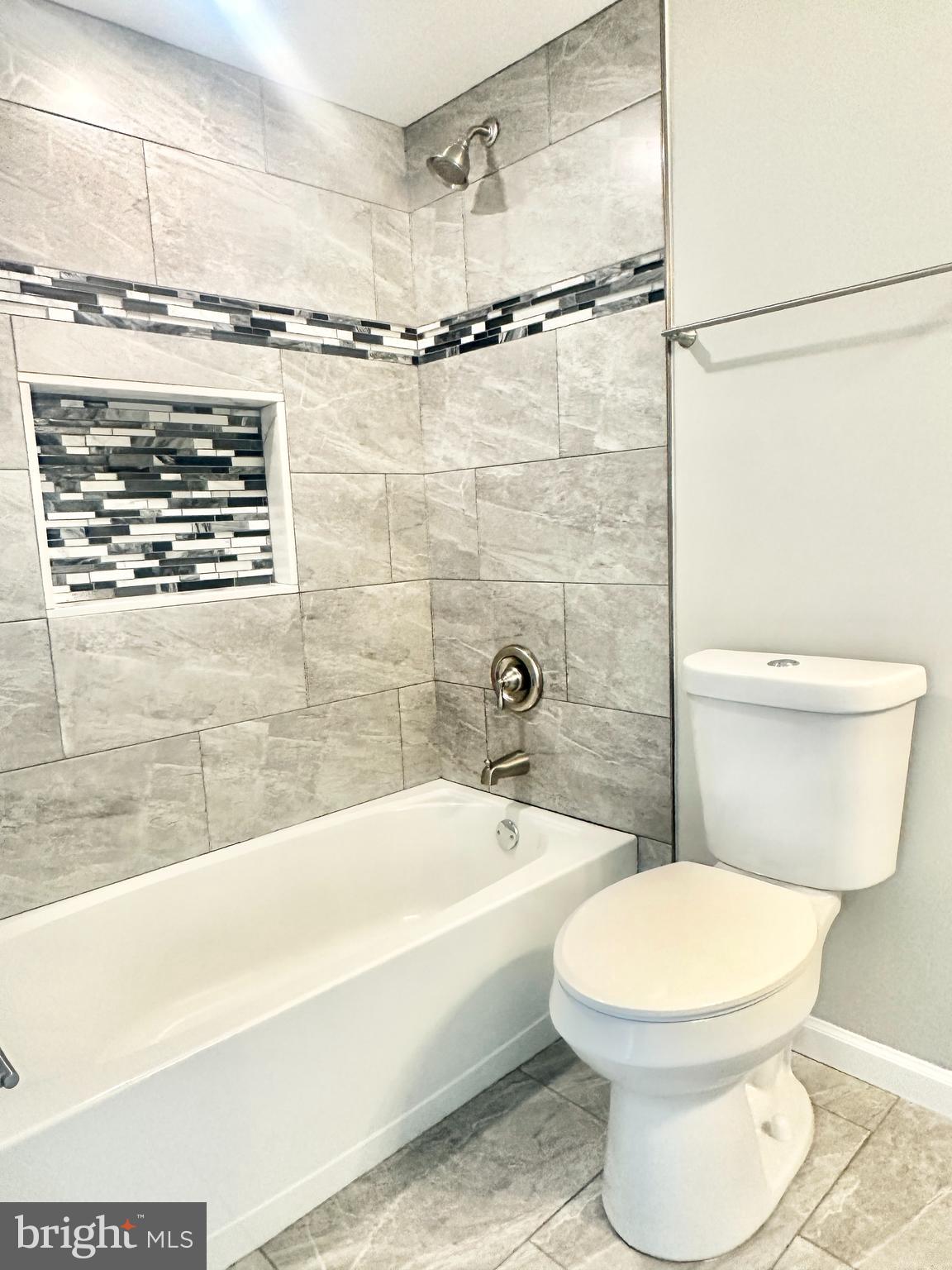 30 Ridge Lane Levittown, PA 19055 - Photo 5 of 51 Gallery Image 5