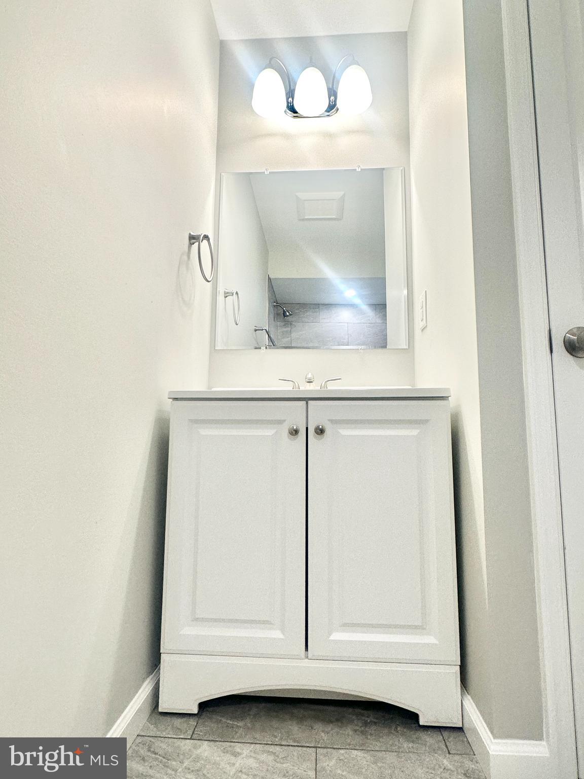 30 Ridge Lane Levittown, PA 19055 - Photo 8 of 51 Gallery Image 8