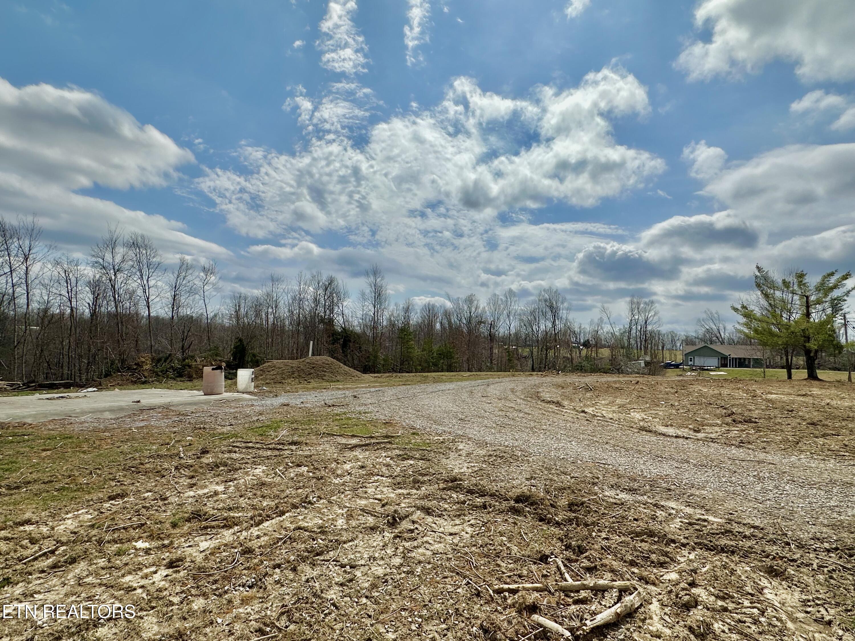 2747 Deer Lodge Highway Deer Lodge, TN 37726 - Photo 6 of 7 IMG_8612