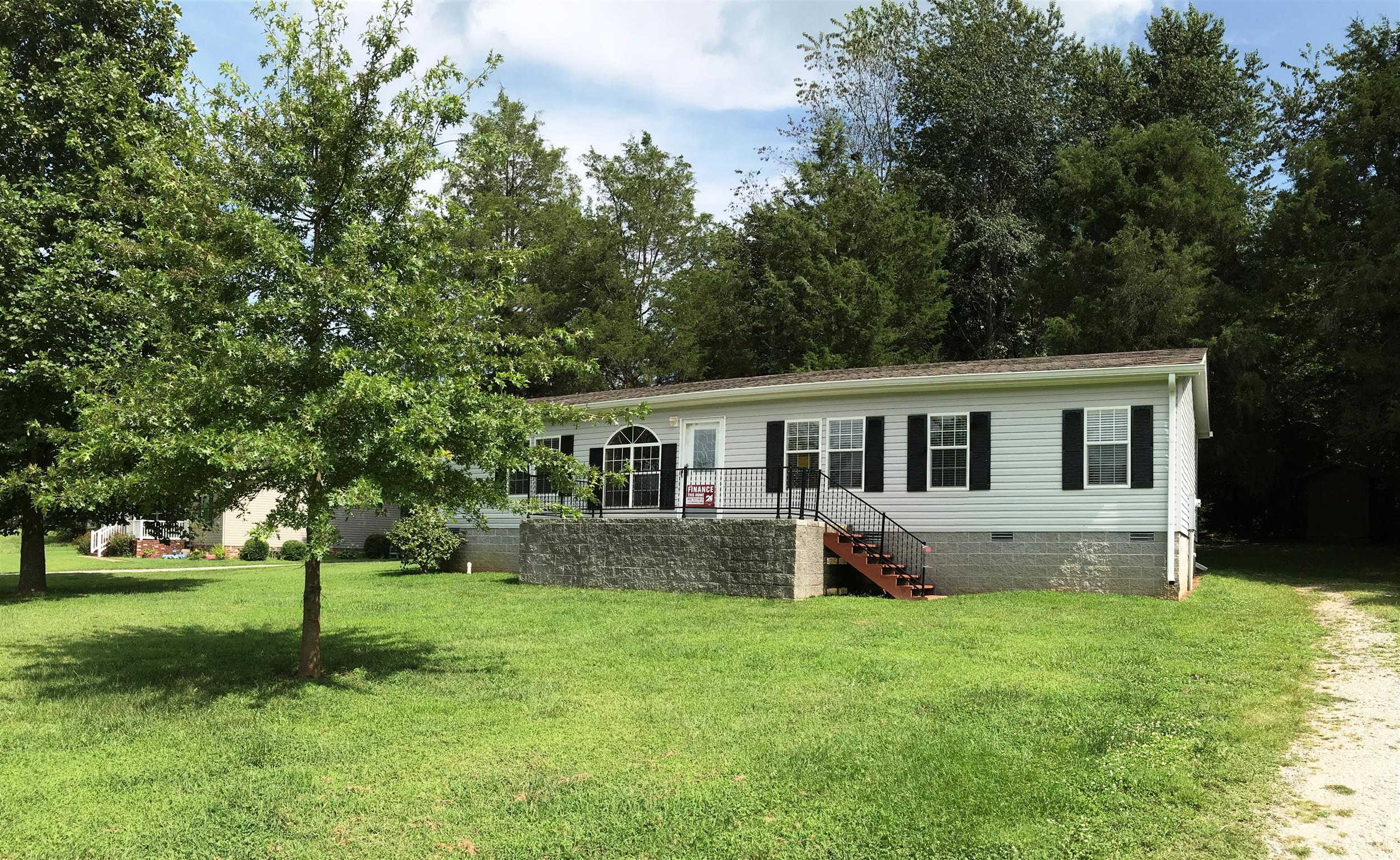 432 Parker Road Portland, TN 37148 - Photo 2 of 23 Gallery Image 2