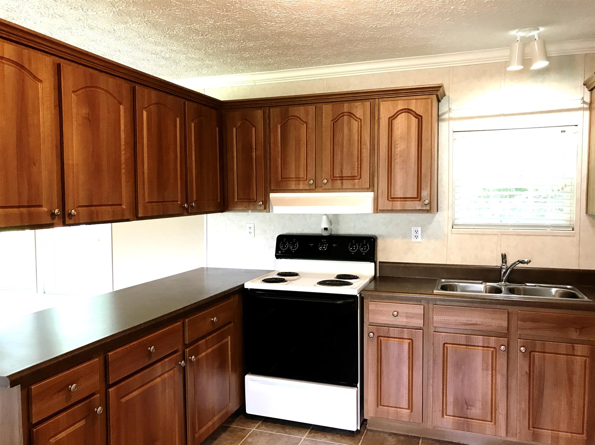 432 Parker Road Portland, TN 37148 - Photo 7 of 23 Gallery Image 7