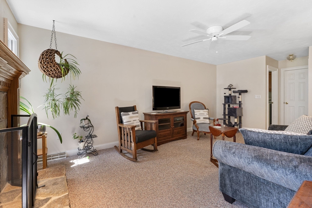 55 Pequot Road Southampton, MA 01073 - Photo 13 of 40