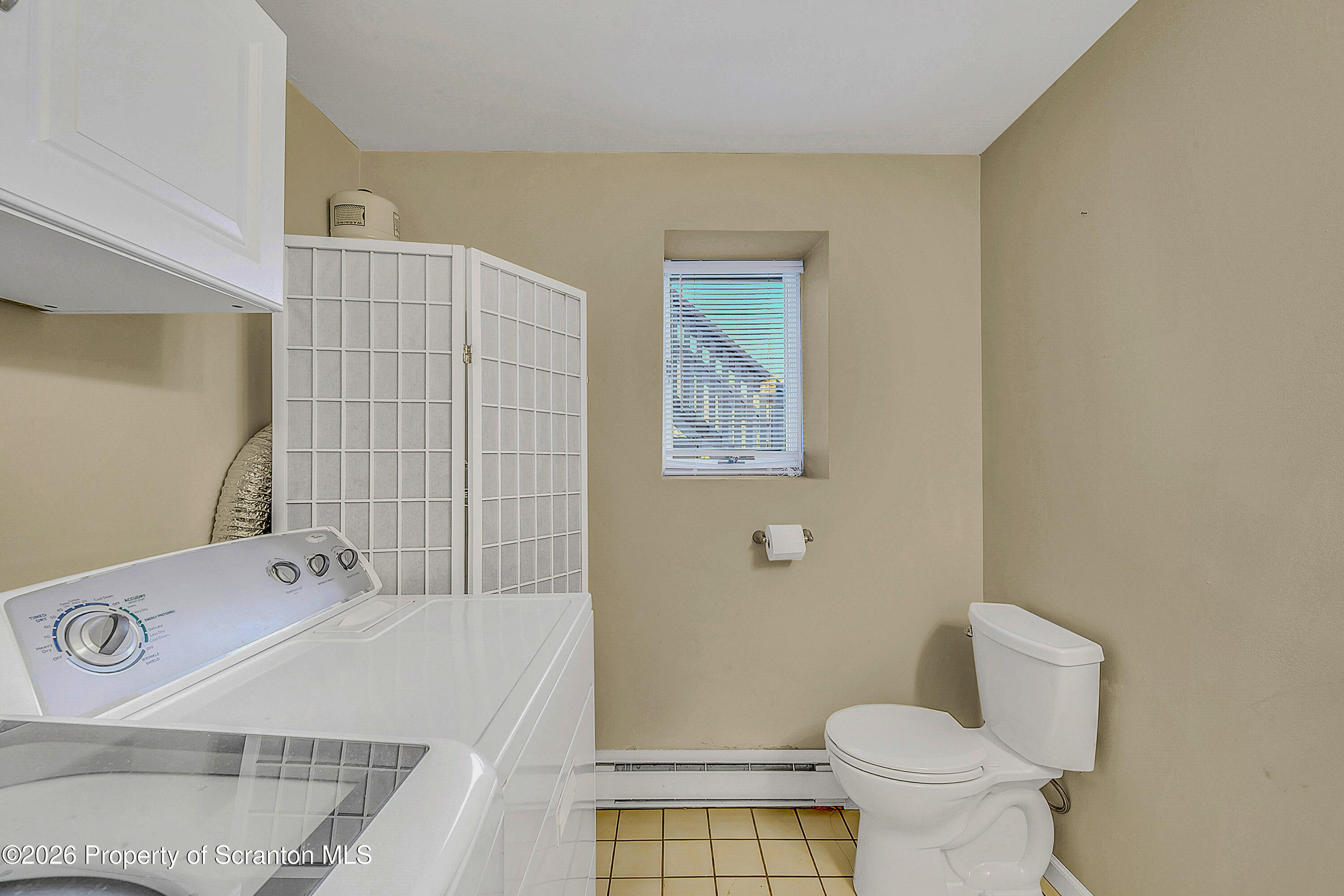 102 Glenstone Road Dickson City, PA 18519 - Photo 23 of 39 a bathroom with a sink toilet and shower