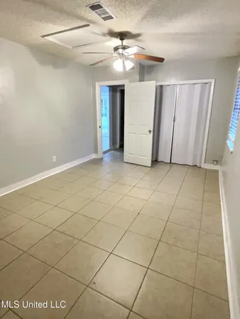 $1,700 | 221 Eastland Boulevard, Ocean Springs, MS 39564