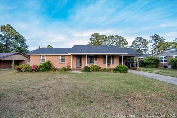 $170,000 | 518 College Drive, Raeford, NC 28376