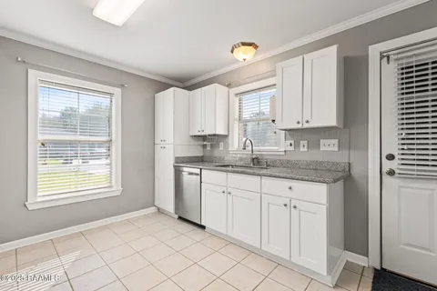 $215,000 | 119 Chicory Lane, Lafayette, LA 70506