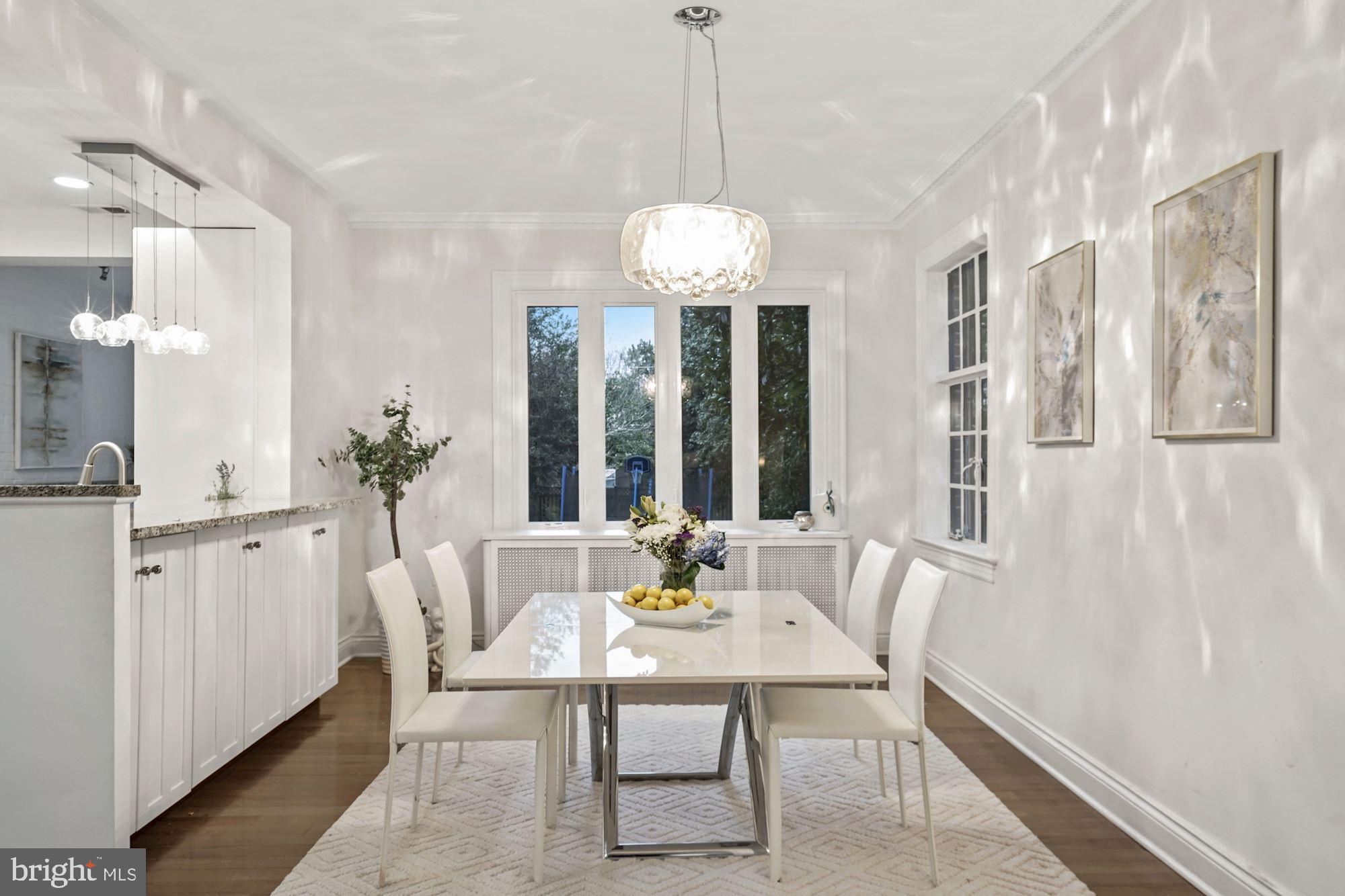 3220 Klingle Road Northwest Washington, DC 20008 - Photo 4 of 36 Dining room
