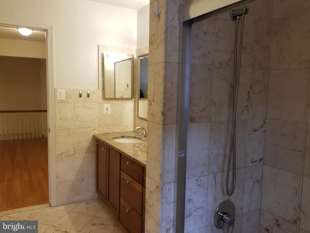 $4,990 | 9918 9918-derbyshure E Derbyshire Lane, Bethesda, MD 20817