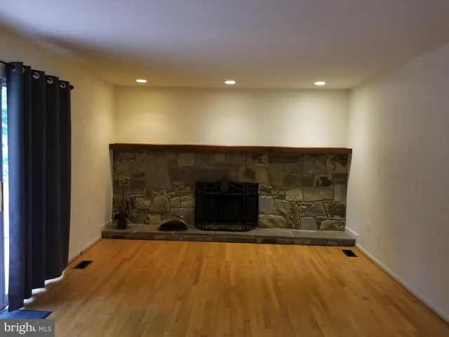 $4,990 | 9918 9918-derbyshure E Derbyshire Lane, Bethesda, MD 20817