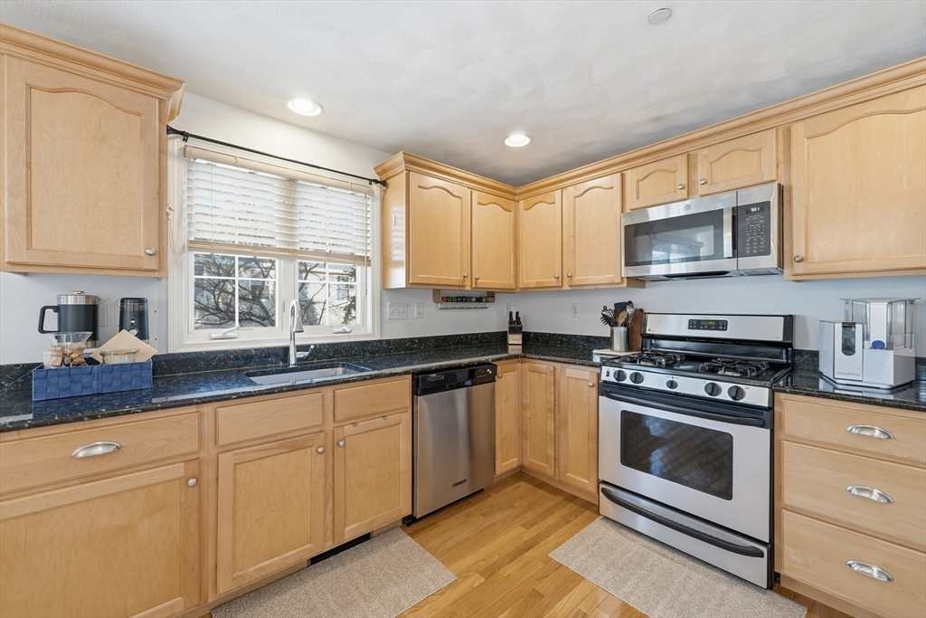 81 Salem Road, Unit 74 Billerica, MA 01821 - Photo 8 of 35 Gallery Image 8