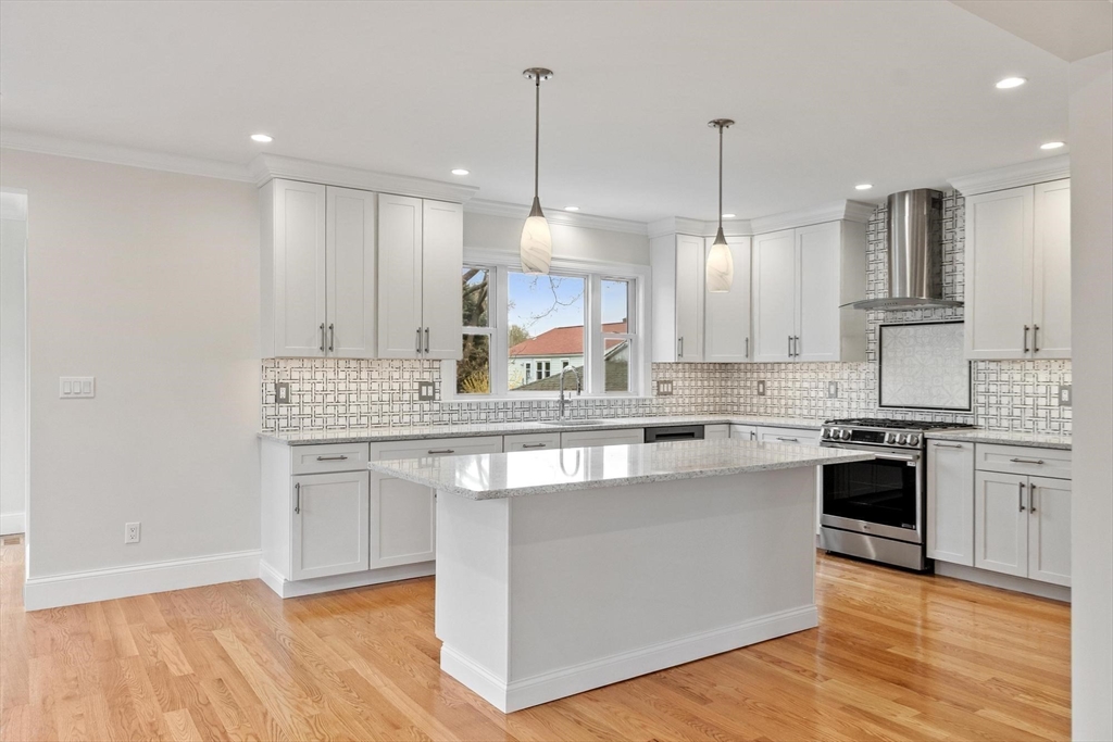 329 Warren Street Waltham, MA 02453 - Photo 11 of 23